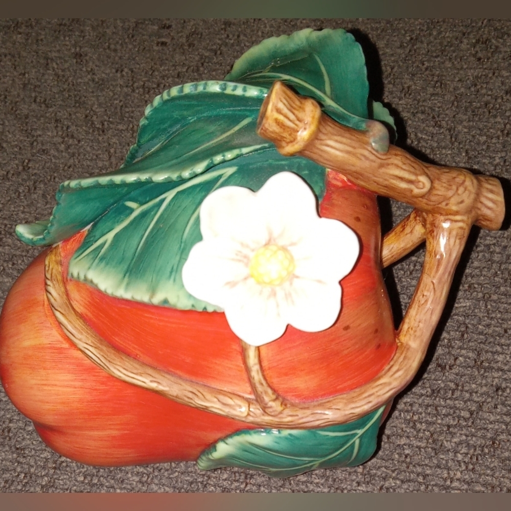 Fitz & Floyd Classic Le Jardin Potagere Red Apple Trinkit Box
